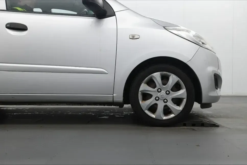 Used Hyundai i10 Classic 2013 Silver Hatchback