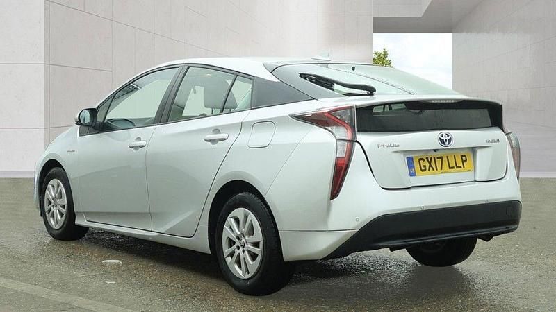 Used Toyota Prius Business Edition 2017 Silver Hatchback