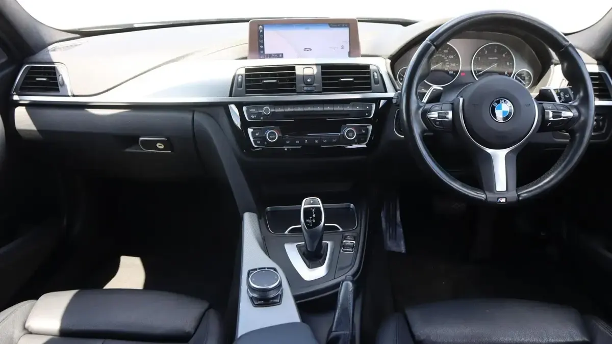 Used BMW 320 M Sport 187 HP (137 kW) 2019 Black Estate