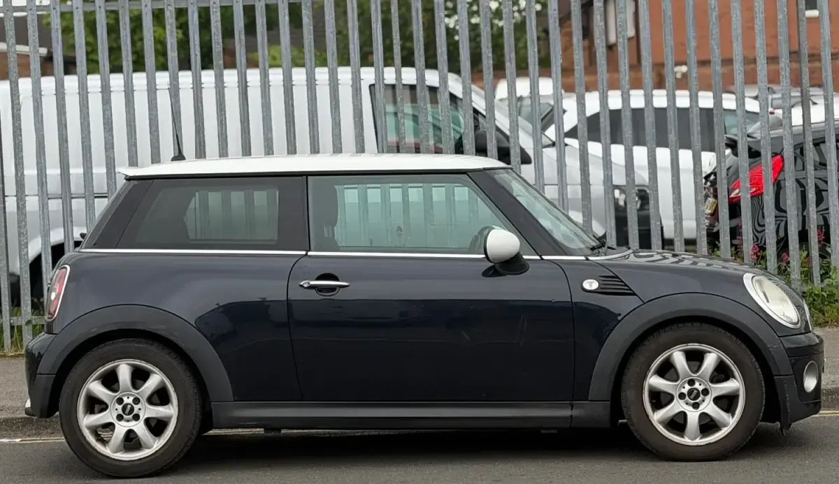 Usado Mini Cooper D Hatch 110 HP (80 kW) 2008 Preto Citadino
