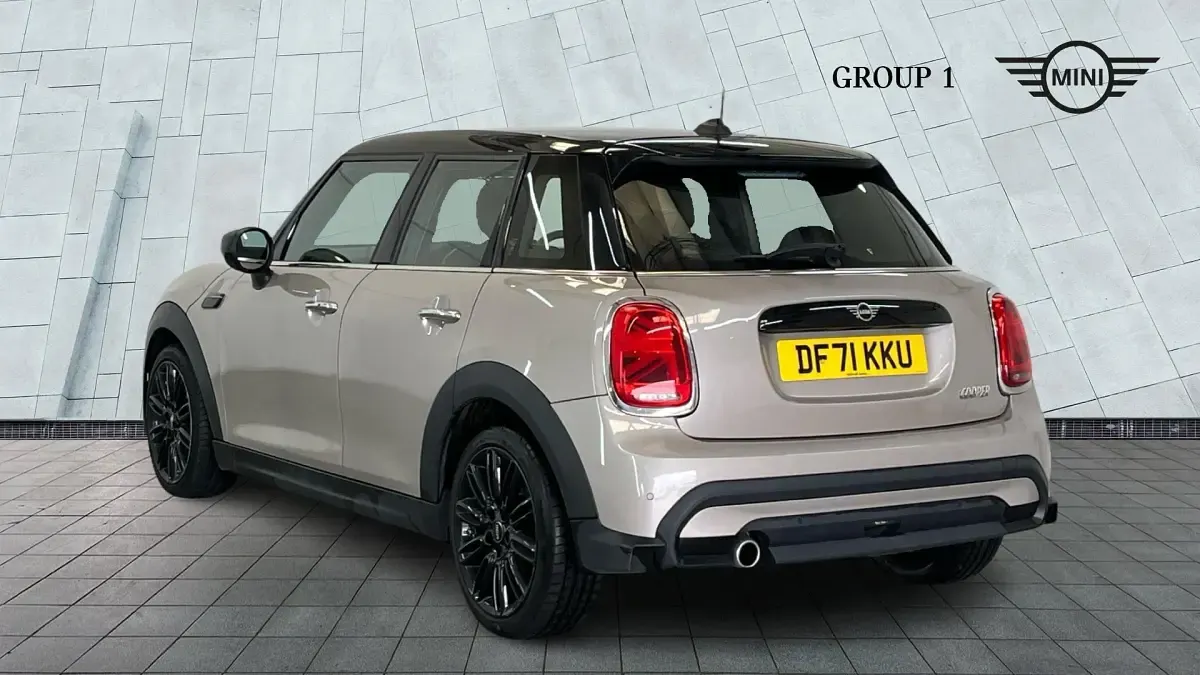 Used Mini Cooper Exclusive 136 HP (100 kW) 2022 Grey Hatchback