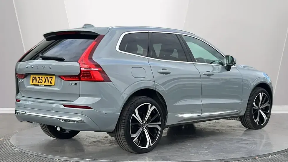 Used Volvo XC60 Ultra 250 HP (183 kW) 2025 Grey SUV