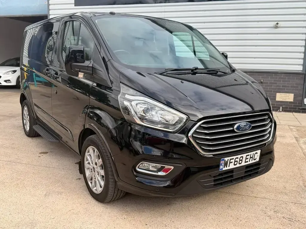 Used Ford Tourneo Titanium 130 HP (95 kW) 2018 Black MPV