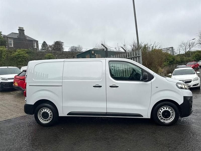 Used Citroën Dispatch 145 HP (106 kW) 2022 White MPV