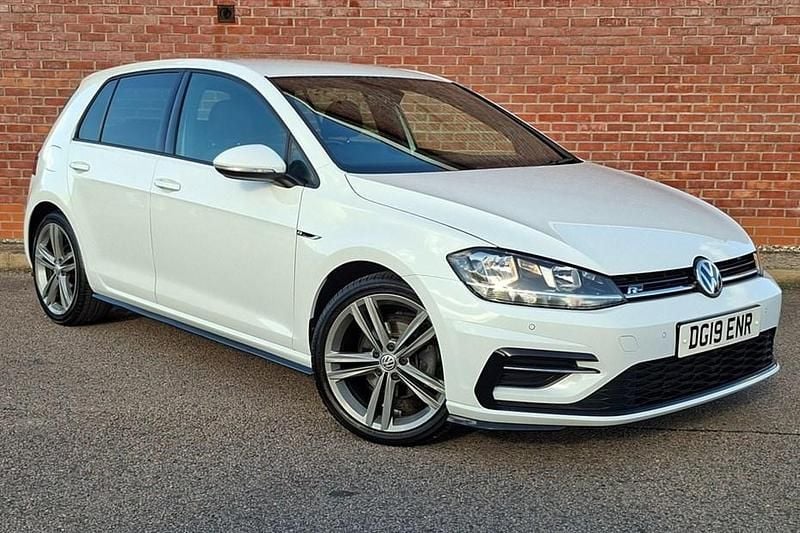Used 2019 VW Golf VII R-line Hatchback | £13,495 (Good price) - Image 1/1