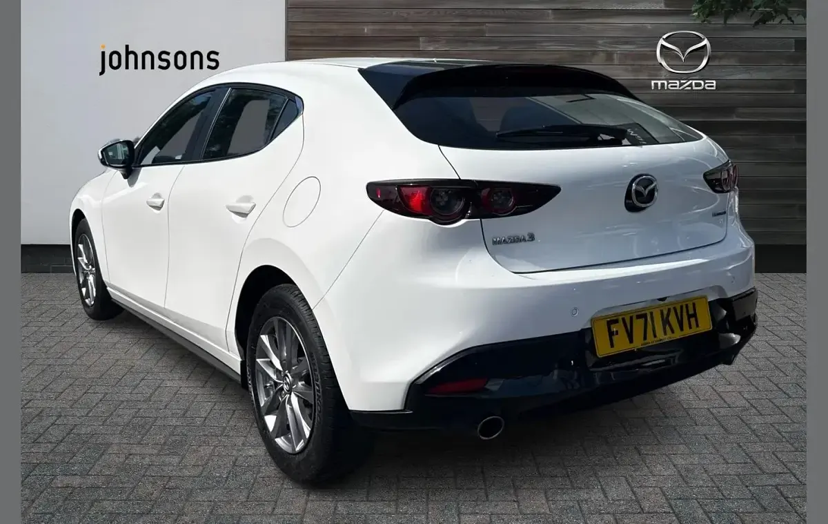 Usado Mazda 3 120 CV (88 kW) 2021 Blanco Utilitario