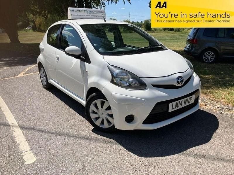 White Used 2014 Toyota Aygo Hatchback | £3,495 (Good price) - Image 1/4