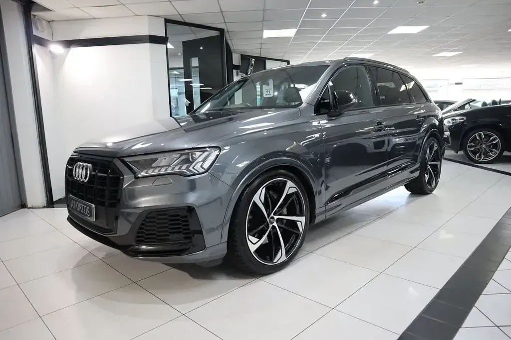 Used Audi Q7 Black Edition 286 HP (210 kW) 2022 Grey SUV
