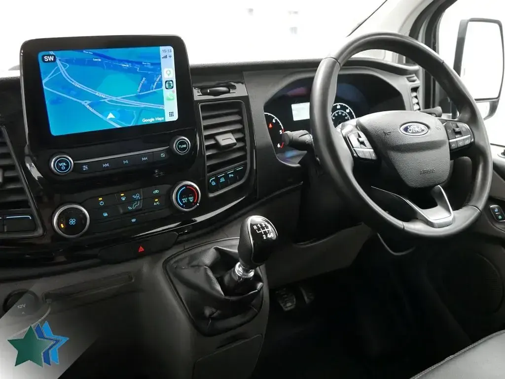 Used Ford Transit Custom 130 HP (95 kW) 2023 White Van