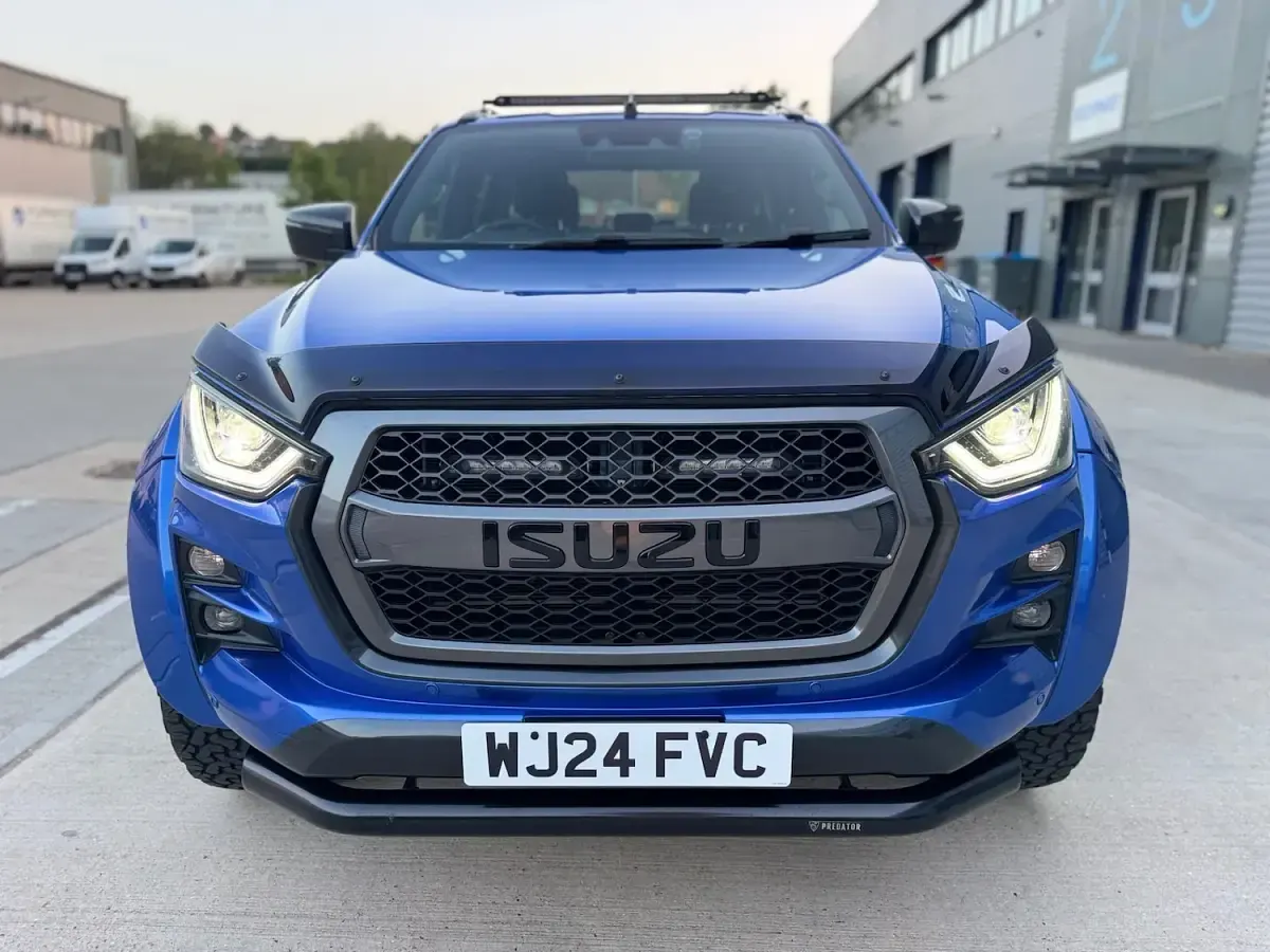 Used Isuzu D-Max 2024 Blue Pickup