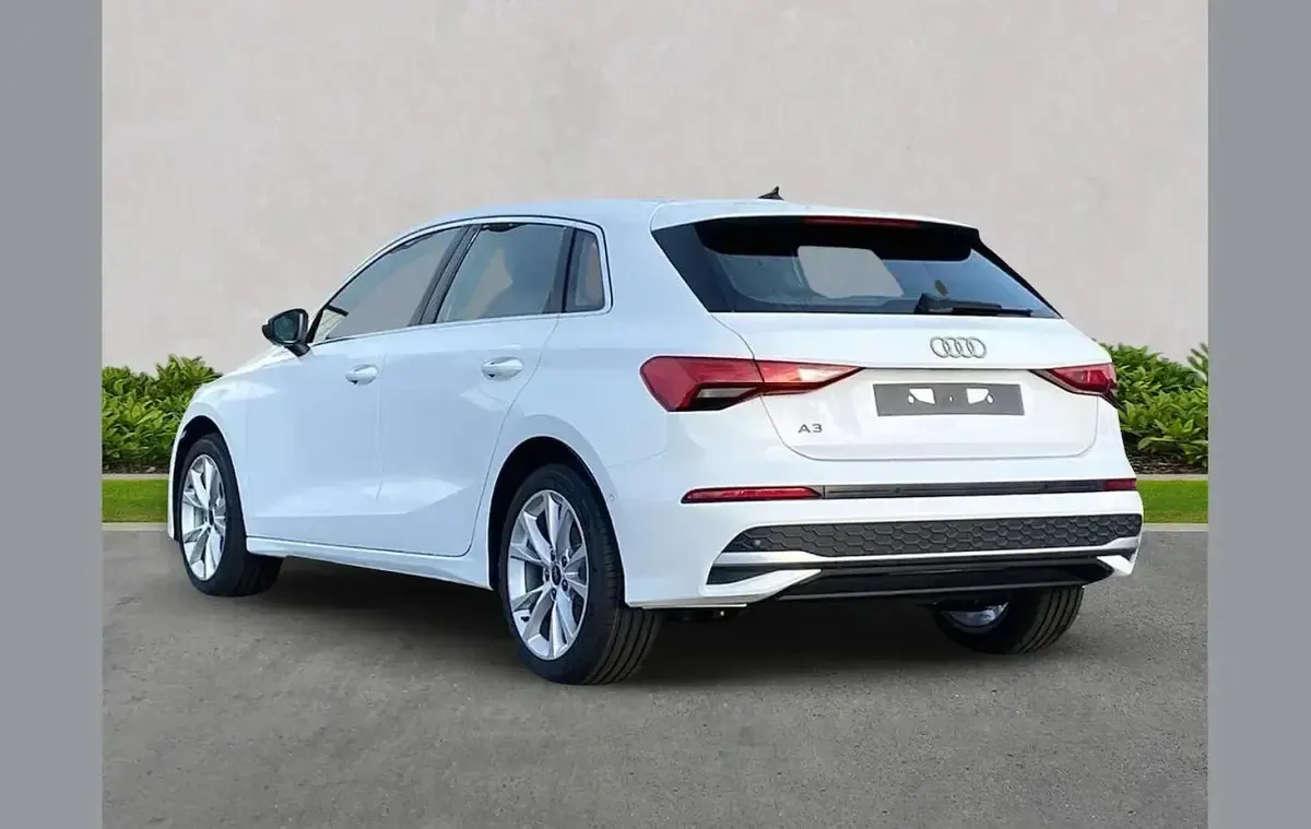 Used Audi A3 e-tron Sport 200 HP (147 kW) 2026 White Hatchback