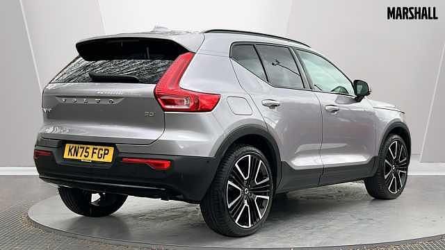 New Volvo XC40 Ultra 161 HP (118 kW) 2025 Silver SUV