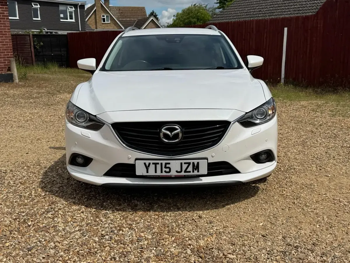 Used Mazda 6 Inclusive 175 HP (128 kW) 2015 White Estate