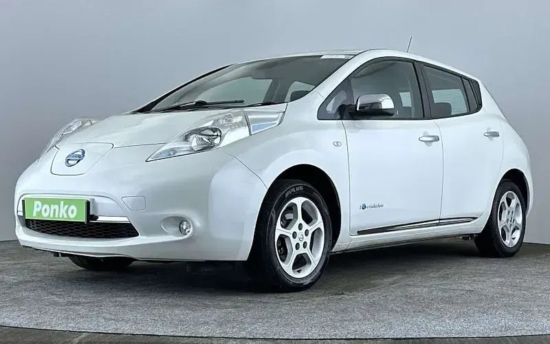Used Nissan Leaf Acenta 80 kW (109 HP) 2017 White Hatchback