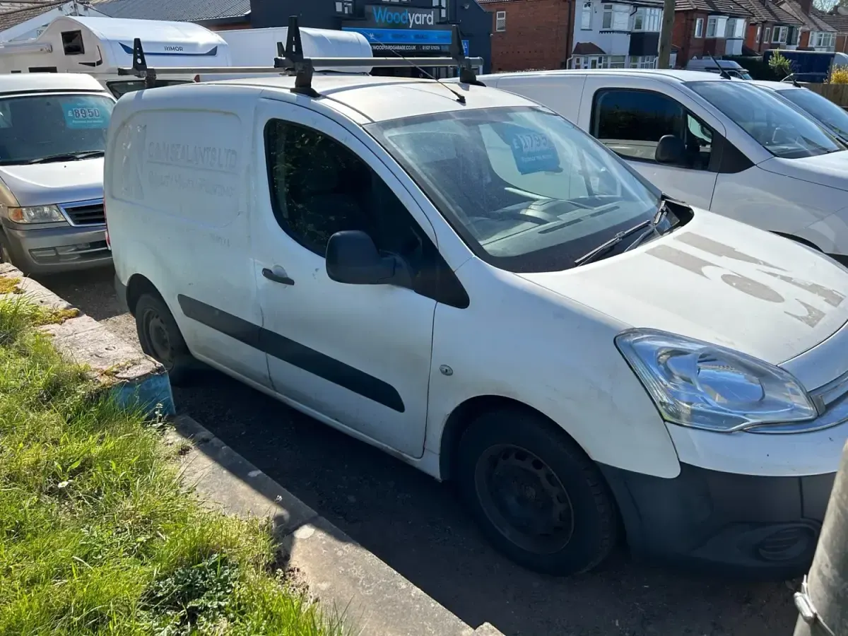 Usado Citroën Berlingo 75 HP (55 kW) 2014 Branco Monovolume