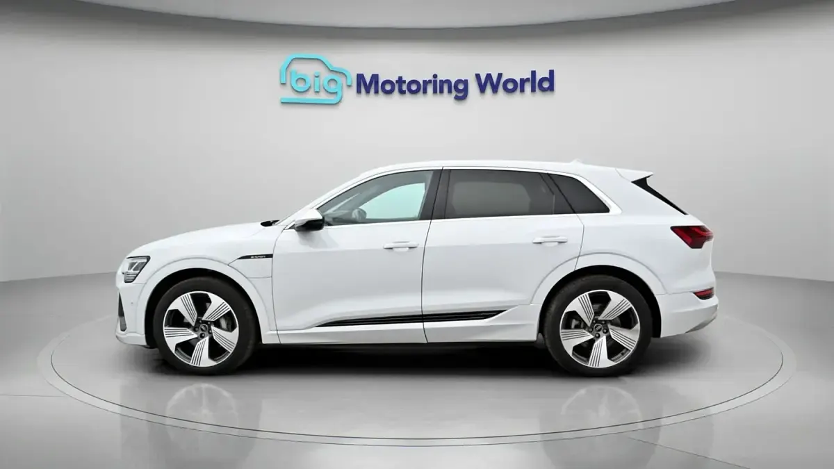 Used Audi e-tron S-Line 230 kW (313 HP) 2022 White SUV