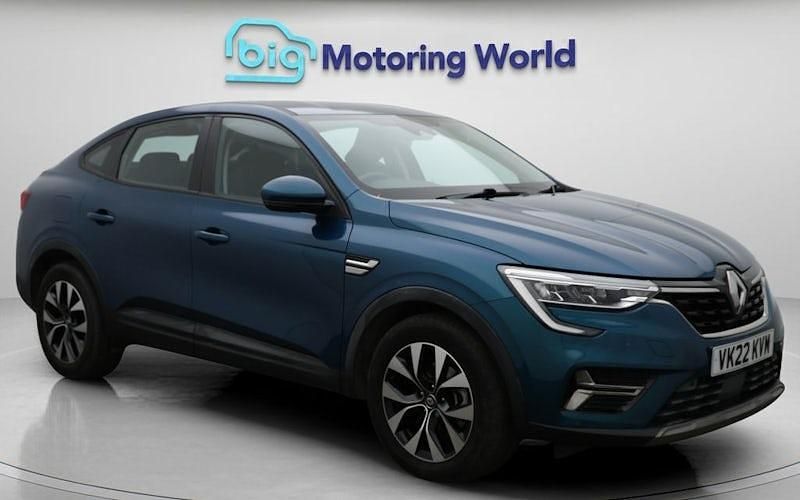 Blue Used 2022 Renault Arkana Iconic SUV | £12,930 (Fair price) - Image 1/4