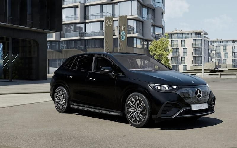 New 2024 Mercedes EQE350 AMG line SUV | £83,505 (Good price) - Image 1/4