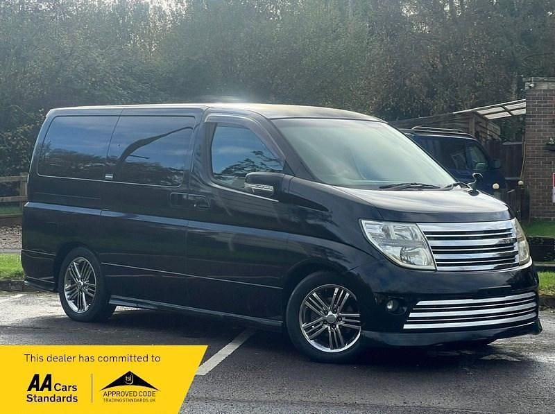 Used Nissan Elgrand 2007 Majestic black MPV