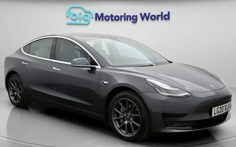 Used Tesla Model 3 Standard Range 180 kW (245 HP) 2021 Sedan