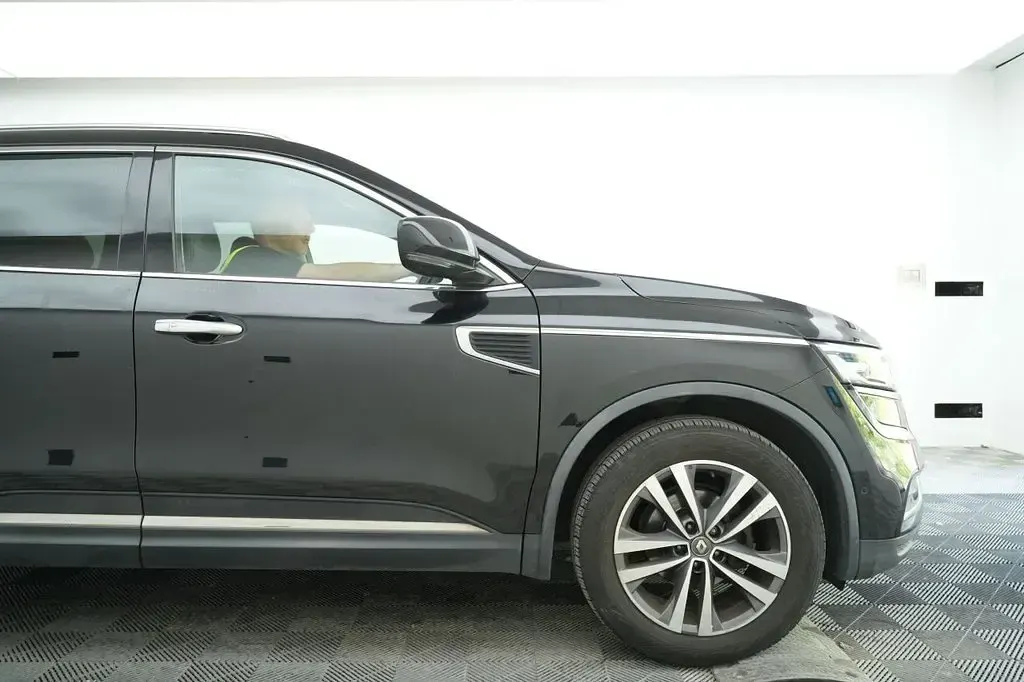 Used Renault Koleos Dynamique 130 HP (95 kW) 2017 Black SUV