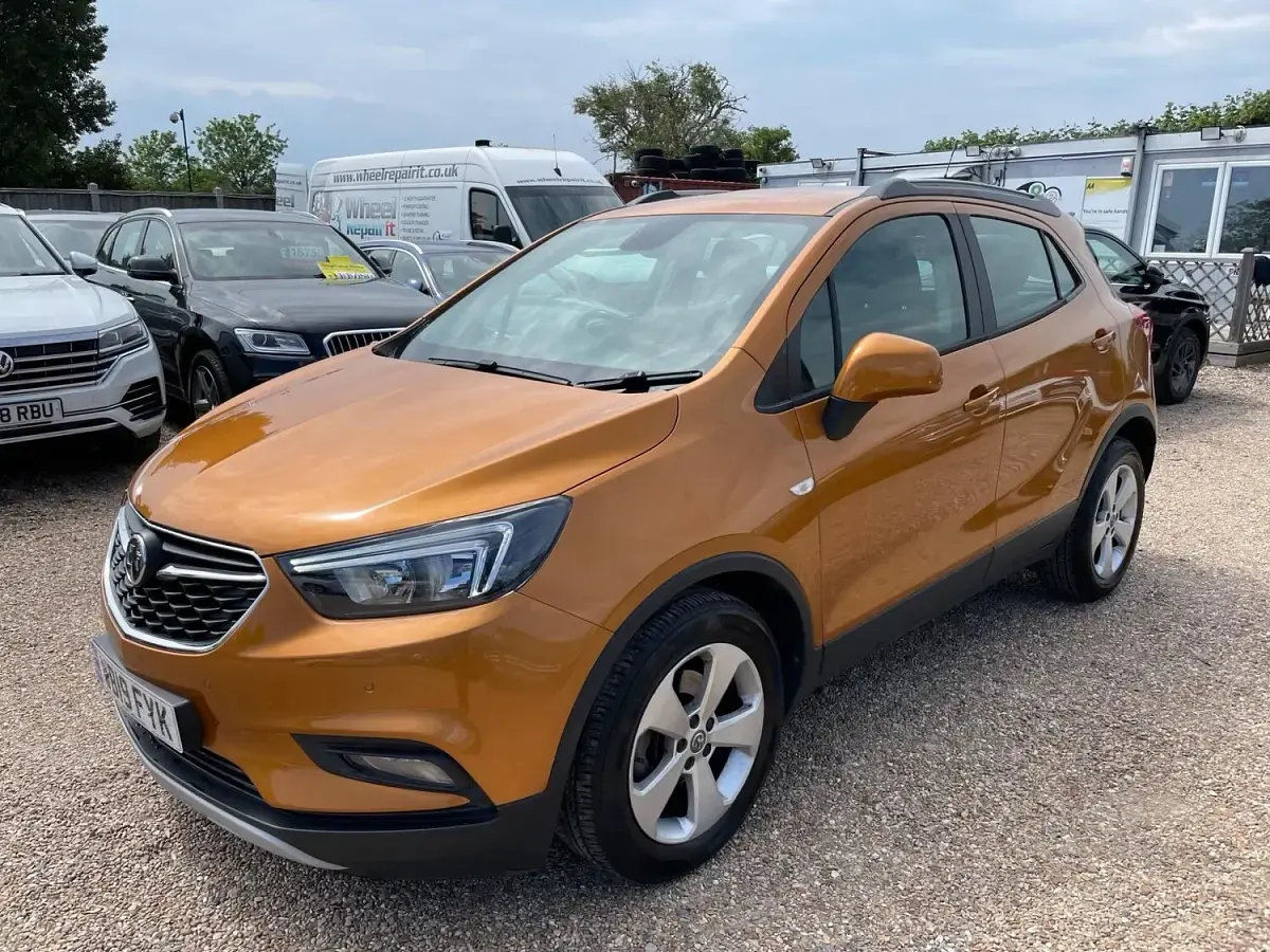 Used Vauxhall Mokka X Active 140 HP (102 kW) 2019 Orange SUV