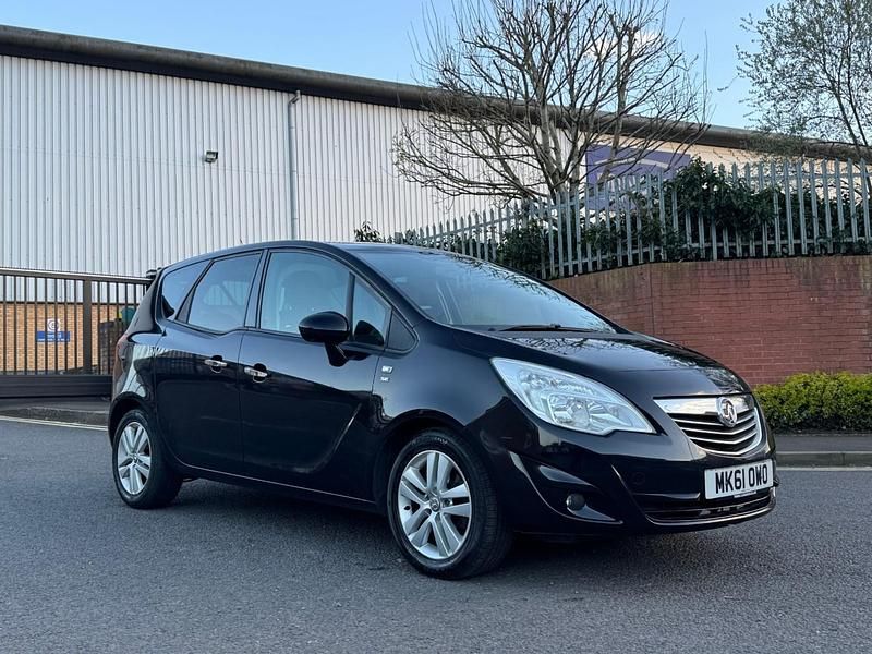 Używany Vauxhall Meriva 2011 Czarny Minivan