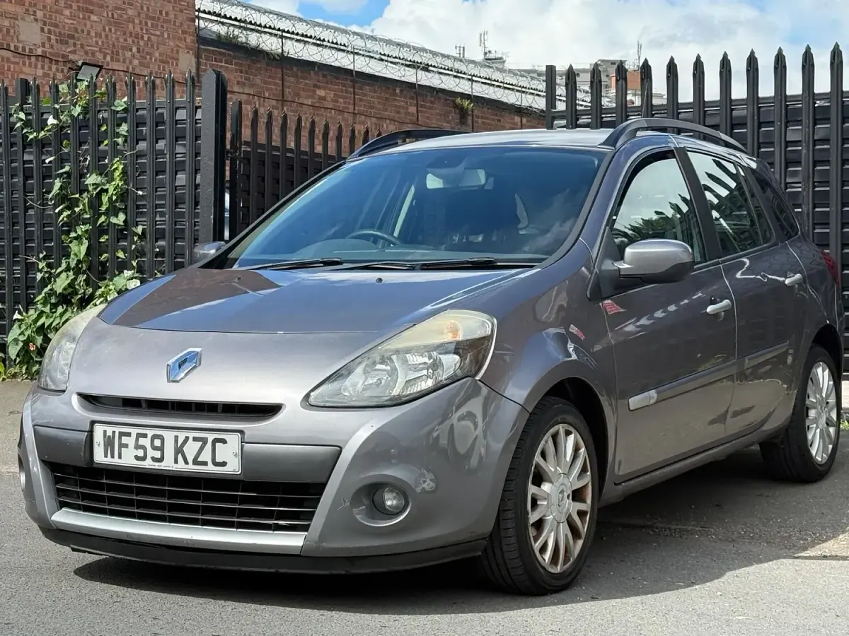 Used Renault Clio Dynamique 2009 Grey Estate