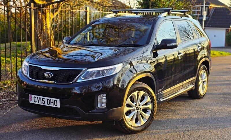 Black Used 2015 Kia Sorento 3 SUV | £8,990 (Good price) - Image 1/4