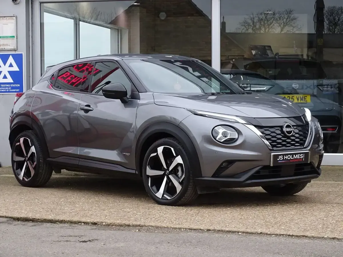 Used Nissan Juke Tekna 143 HP (105 kW) 2023 Grey SUV