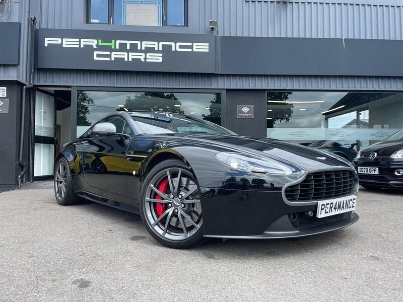 Black Used 2014 Aston Martin Vantage Coupe | £49,990 (Good price) - Image 1/4
