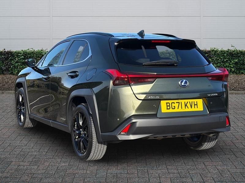 Used Lexus UX 250h 2022 Green SUV