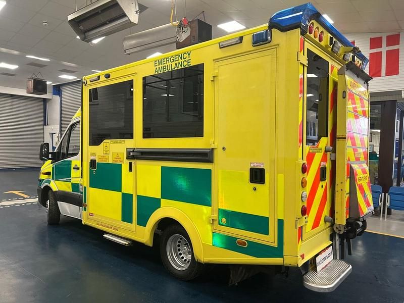 Used Mercedes Sprinter 190 HP (139 kW) 2018 White Van