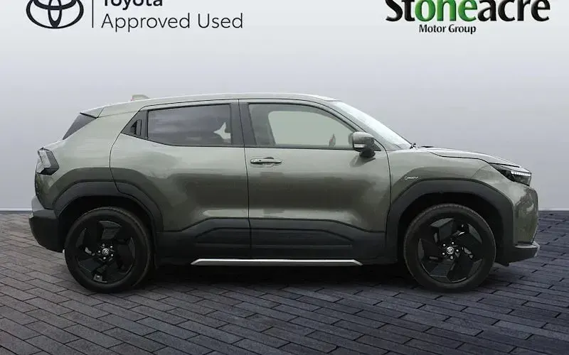 Used Toyota Urban Cruiser Design 127 kW (174 HP) 2026 Green SUV