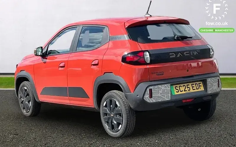 Used Dacia Spring Extreme 47 kW (65 HP) 2025 Red Hatchback
