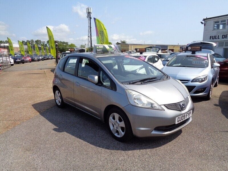 Silver Used 2009 Honda Jazz ES Hatchback | £6,495 (A bit pricey) - Image 1/4