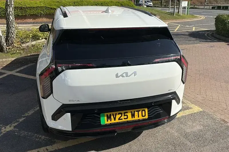 Usado Kia EV3 GT-Line 150 kW (204 HP) 2025 SUV