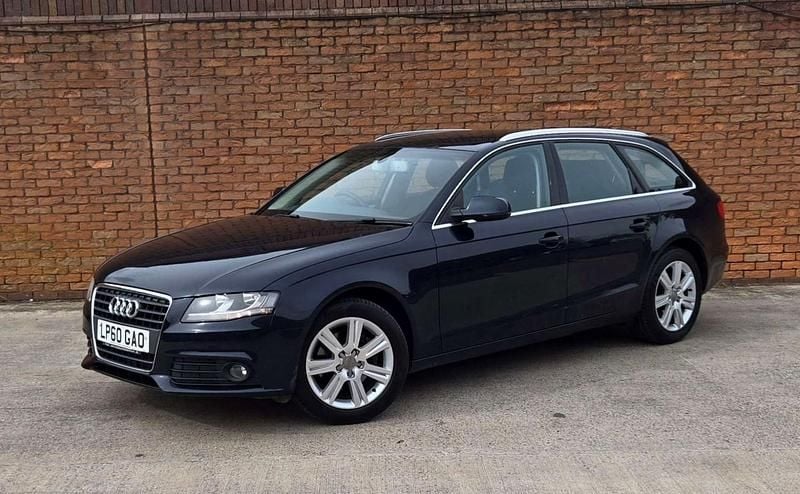 Used Audi A4 Advanced 2011 Blue Estate
