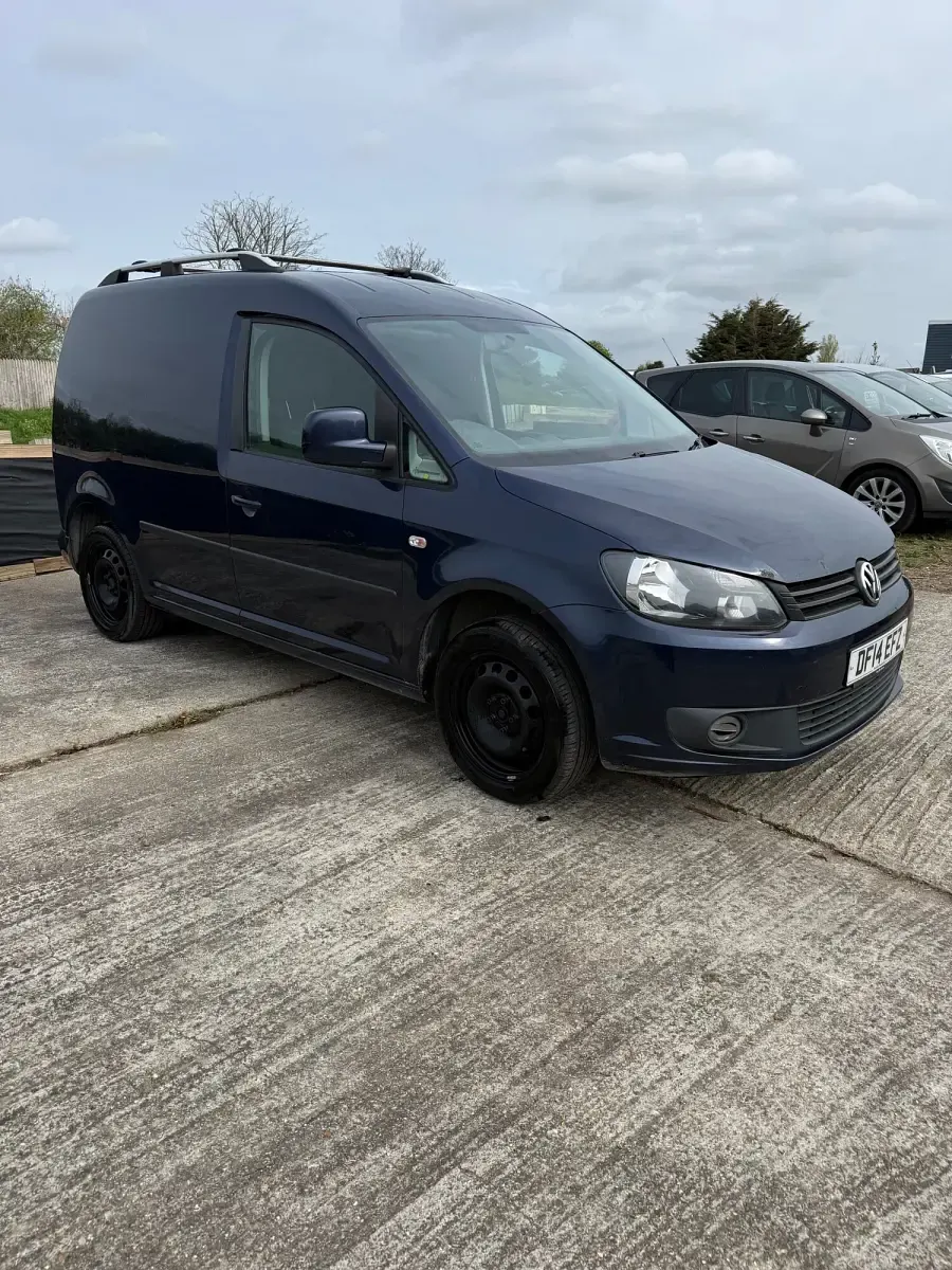 Used VW Caddy Highline 102 HP (75 kW) 2014 Blue MPV