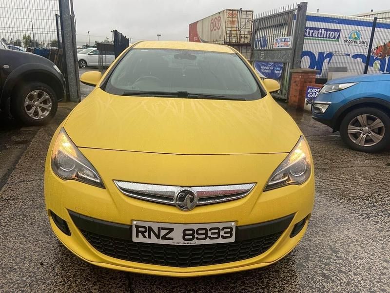 Used Vauxhall Astra GTC SRi 2012 Yellow Hatchback