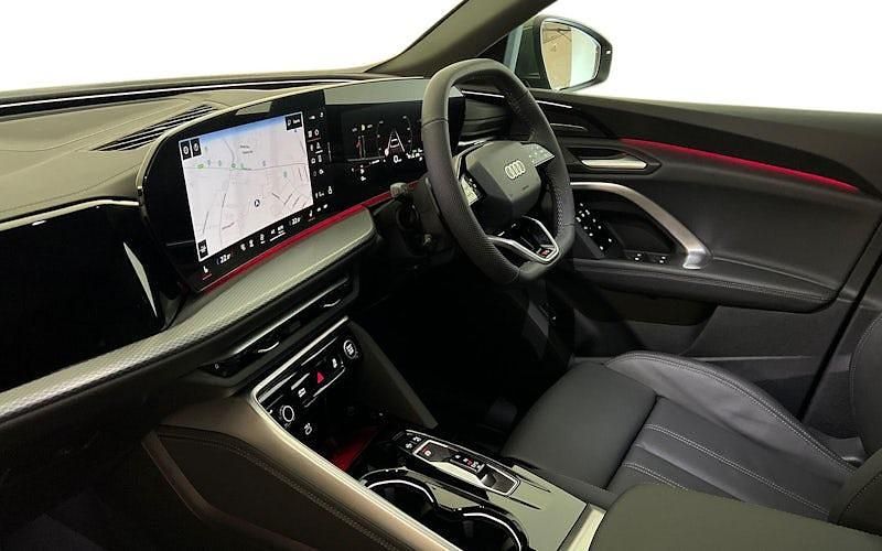 New Audi Q5 S-Line 204 HP (150 kW) 2026 SUV