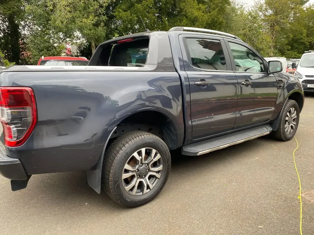 Second-hand Ford Ranger Wildtrack 210 CP (154 kW) 2022 Gri Pickup