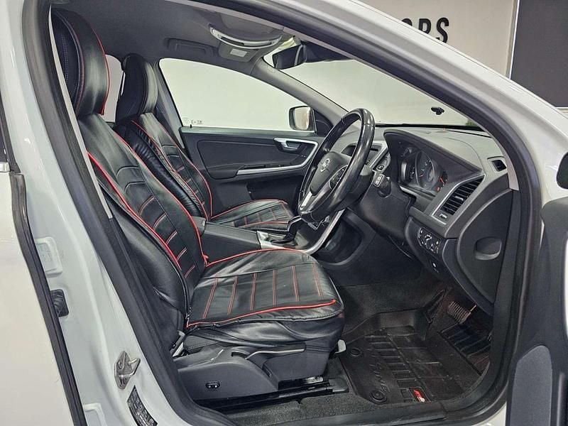 Used Volvo XC60 SE 181 HP (133 kW) 2015 White SUV