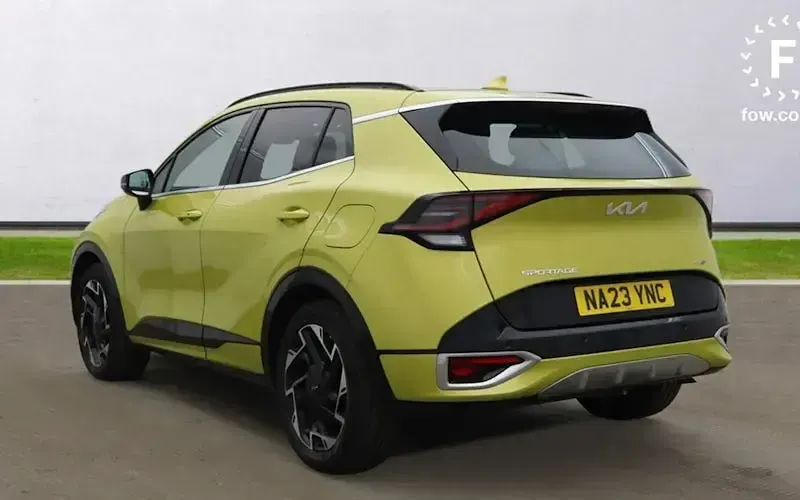 Used Kia Sportage GT-Line 265 HP (194 kW) 2023 Yellow SUV