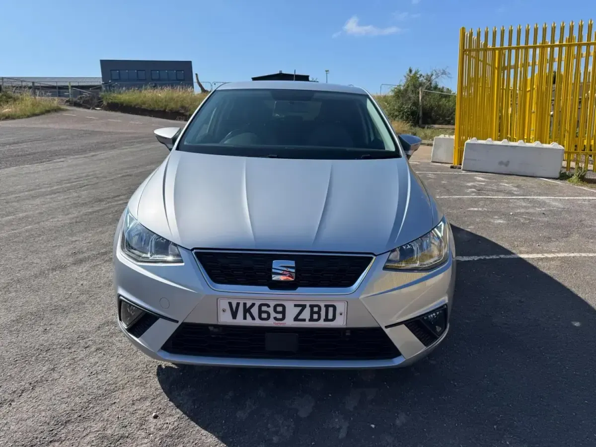 Begagnad Seat Ibiza SE Technology 95 HK (69 kW) 2019 Silver Halvkombi