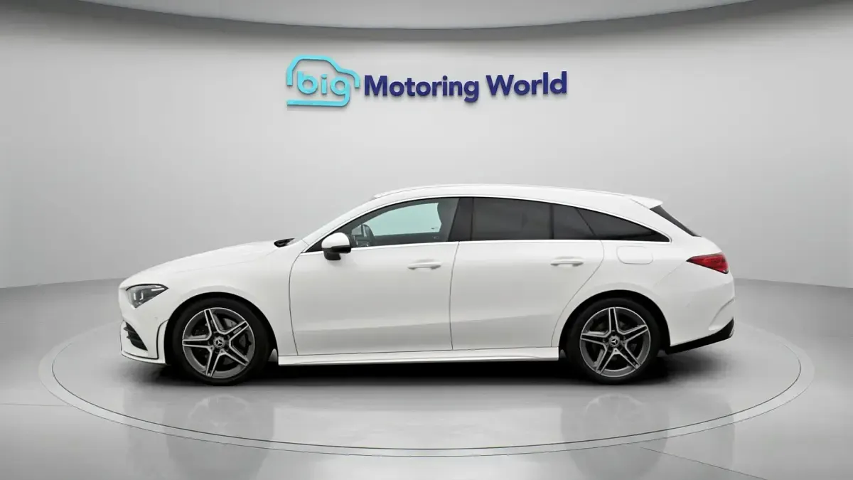 Used Mercedes CLA220 Shooting Brake AMG line 190 HP (139 kW) 2022 White Estate