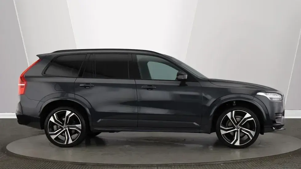 Used Volvo XC90 R-Design Pro 250 HP (183 kW) 2022 Grey SUV