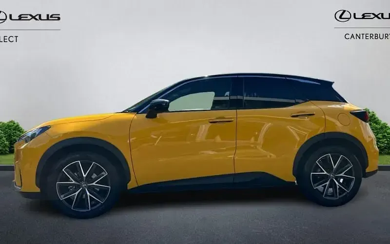 Used Lexus LBX 136 HP (100 kW) 2026 SUV