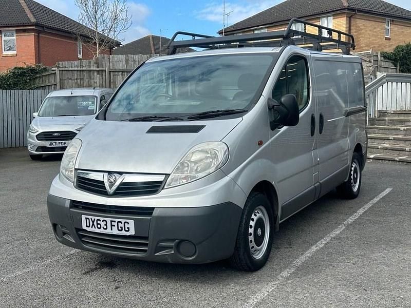 Used Vauxhall Vivaro 90 HP (66 kW) 2013 Silver MPV