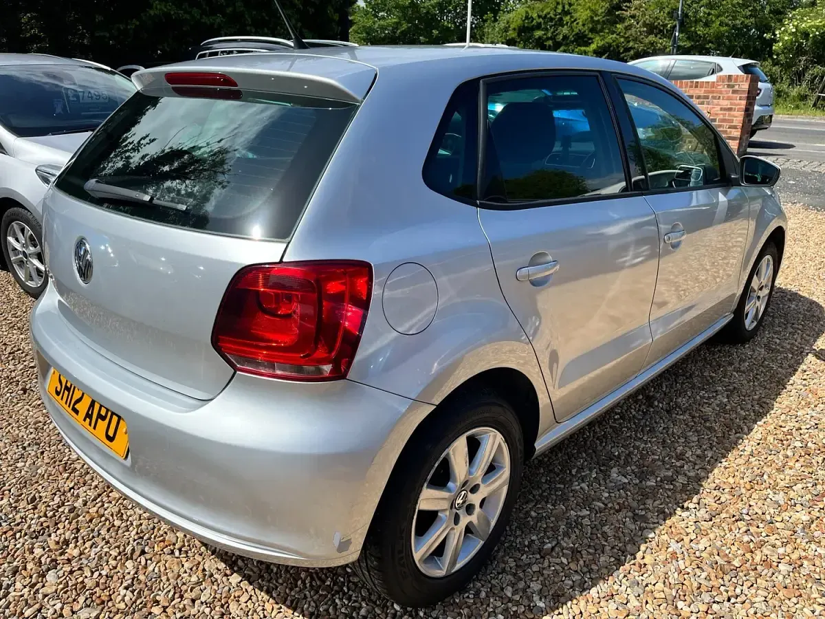 Used VW Polo Match 60 HP (44 kW) 2012 Silver Hatchback